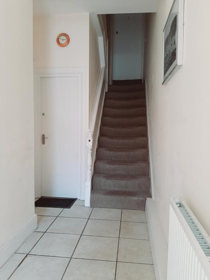 One Bed Apartment With Sofa Bed Лландидно Экстерьер фото